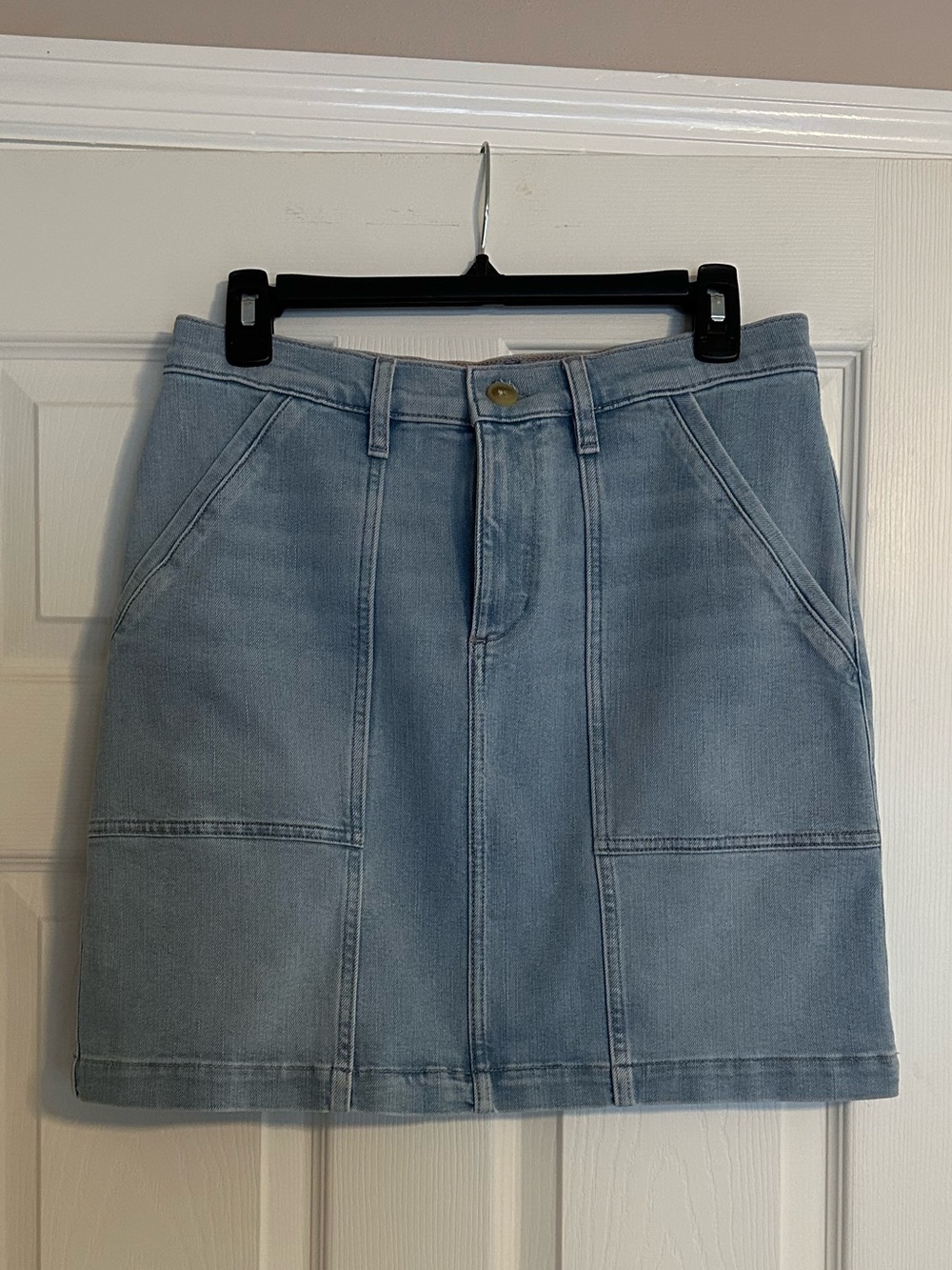 Tommy Bahama Light Wash Denim Mini Skirt